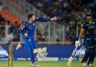 Mitchell Santner Out for Month Due to Shoulder Injury