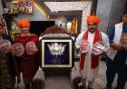 பிரதமர் மோடிக்கு பரிசளிக்க 3 கிலோ வெள்ளி தாமரையை வடிவமைத்த பா.ஜ.க தொண்டர்!