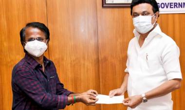 Director @ARMurugadoss donated 25 lakhs to the CM relief fund in the aid of corona relief.