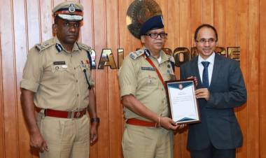Kerala Police felicitates Walkaroo International Pvt Ltd