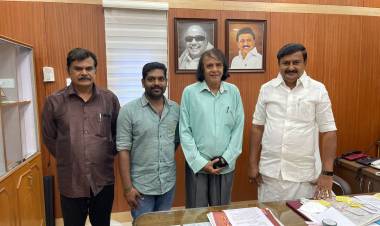 சங்க உறுப்பினர்களின் நலனுக்கான சில கோரிக்கைகளை முன் வைத்து தென்னிந்திய திரைப்பட பத்திரிகை தொடர்பாளர்களின் நிர்வாகிகள் இன்று 11.09.2021 திங்களன்று தகவல் ஒலிபரப்புத் துறை அமைச்சர் வெள்ளக்கோவில் சுவாமிநாதனை சந்தித்தனர்.