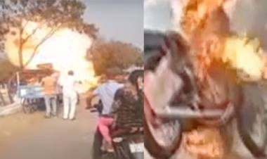 ராஜஸ்தான்  ஊரடங்கு அமல் - பைக் பேரணியின் போது இரு தரப்பினர் இடையே மோதல் 