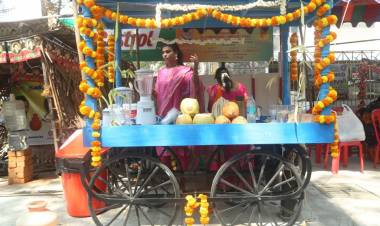 திருநங்கைகள் கண்ணியத்துடன் வாழ வேண்டும் என்கிற நோக்கத்துடன் மெகா பிளண்ட் ஜூஸ் கடையை அப்சரா ரெட்டி மற்றும் நடிகர் கணேஷ் வெங்கட்ராமன் திறந்து வைத்தனர்