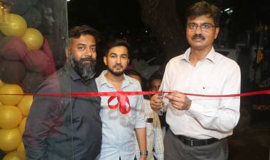 MCKINGSTOWN Men's Grooming  9th Outlet launched by Darren Rodrigues, Sunil Kumar, Mohammed Thawfiq and Shahida at Adyar