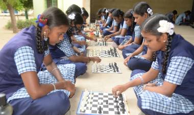 அரசு பள்ளிகளுக்கு இடையே வட்டார அளவிலான செஸ் போட்டி