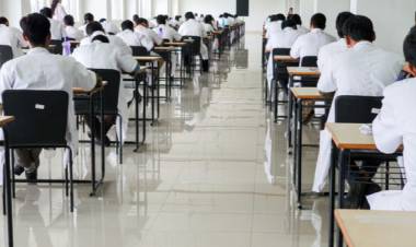 நீட் தேர்வில் ஆள்மாறட்டம்: டெல்லி எய்ம்ஸ் மருத்துவ கல்லூரி மாணவர்கள் 4 பேர் கைது