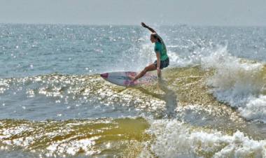 அரையிறுதியில் ஜப்பான் வீராங்கனைகள்