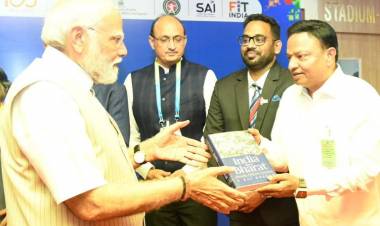 கேலோ இந்தியா நிகழ்ச்சியின் துவக்க விழாவிற்காக சென்னைக்கு வருகை தந்த மாண்புமிகு பாரதப் பிரதமர் திரு. நரேந்திர மோடி அவர்களைச் சந்தித்ததில் மிக்க மகிழ்ச்சி அடைகிறேன்.