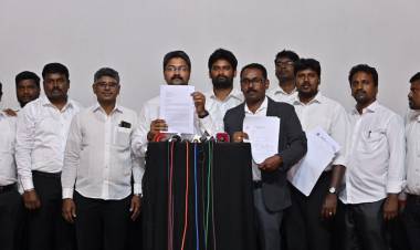 அவதூறு பரப்பிய பிரபல யு-டியூப் நிறுவனங்களிடம்  ஐந்து கோடி நஷ்ட ஈடு கேட்கும் மலேஷிய தயாரிப்பாளர் !