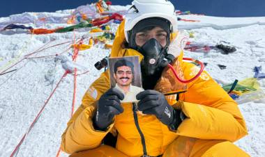 வெற்றியின் நிழலில் – ஆசிஷ்  எனும் இளைஞன்