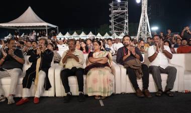 Navin’s Cedar Festive Night Lights Up Medavakkam with Music & Energy