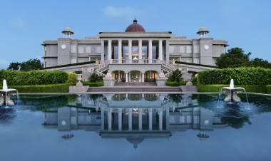 An Island of Dreams – Celebrate the Season of Enchantment at Raffles Udaipur