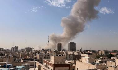 New Zealand PM Luxon Warns Against Strikes on Iranian Civilian Infrastructure