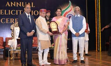 KLH Bachupally Honoured with Institutional Excellence Award for Social Service