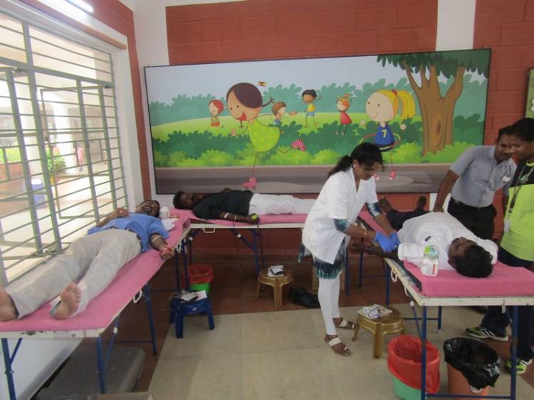 SRMPS conducted a Blood Donation Day and celebrated recount the academic success