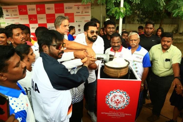 Arun Vijay at the Special Olympics Flame of Hope Torch Rally hosted by Evoke Media