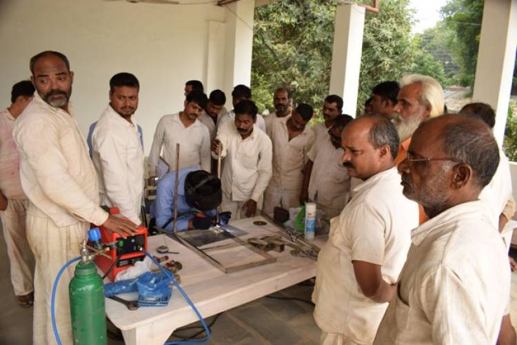 Stainless steel fabrication training program held for Varanasi Central Jail inmates