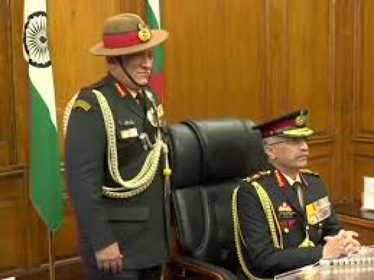 Lt Gen MM Naravane takes over as 28th Army chief
