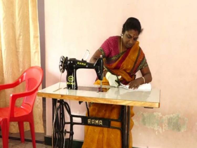 Madurai woman creates home-made cotton sanitary napkins for underprivileged