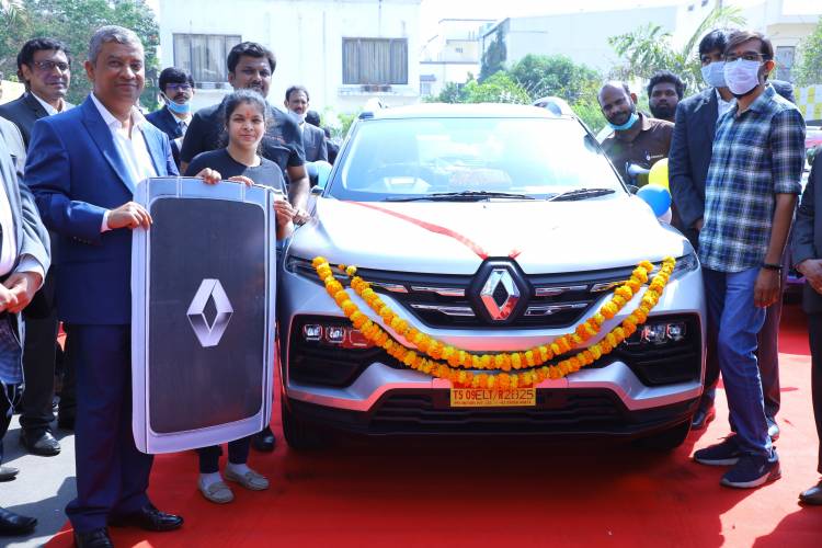 RENAULT KIGER MAKES A BOLD FORAY WITH MORE THAN 1100 PAN INDIA DELIVERIES ON THE FIRST DAY OF ITS  START OF SALES