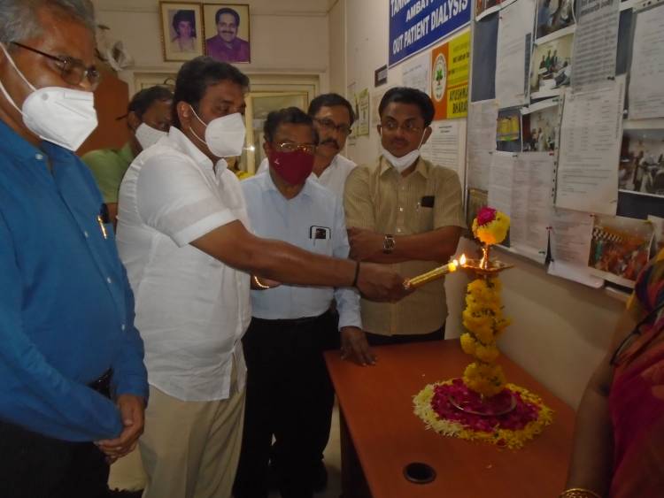 INAUGURATION OF A NEW HAEMODIALYSIS MACHINE FOR THE REKHA MEMORIAL RENNY ABRAHAM AMBATTUR ROTARY TANKER DIALYSIS UNIT