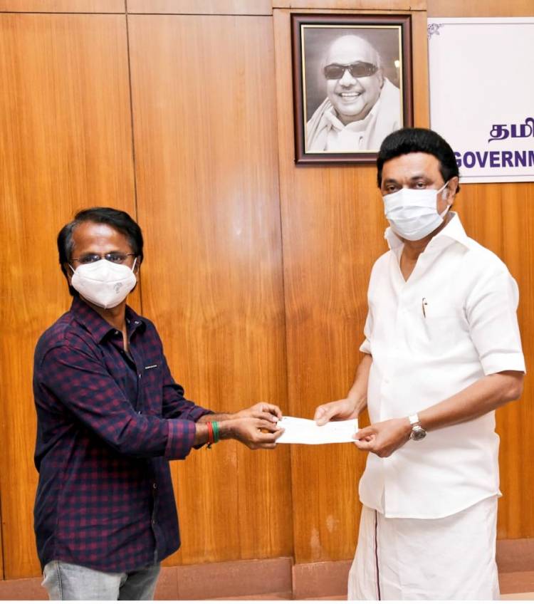 Director @ARMurugadoss donated 25 lakhs to the CM relief fund in the aid of corona relief.