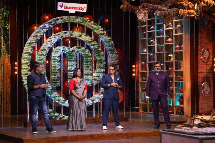 In a grand pursuit to discover Tamil Nadu’s best culinary talents, Innovative Film Academy’s MasterChef Tamil is all set to go on-air from August 7th on SUN TV!