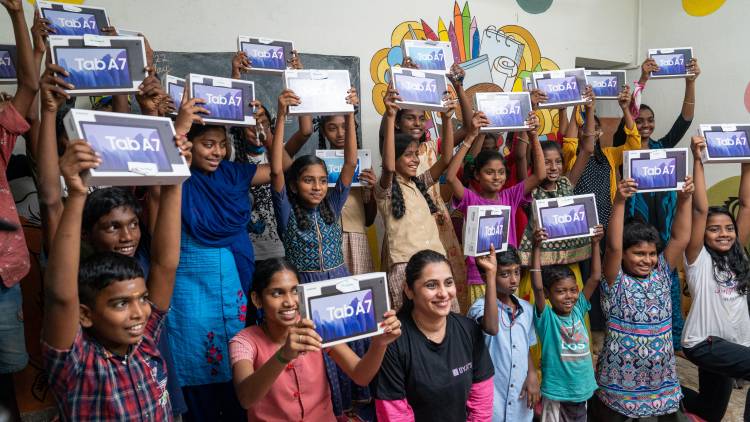 Tamil Nadu Urban Habitat Development Board joins hands with BYJU’S to give tabs to underprivileged kids