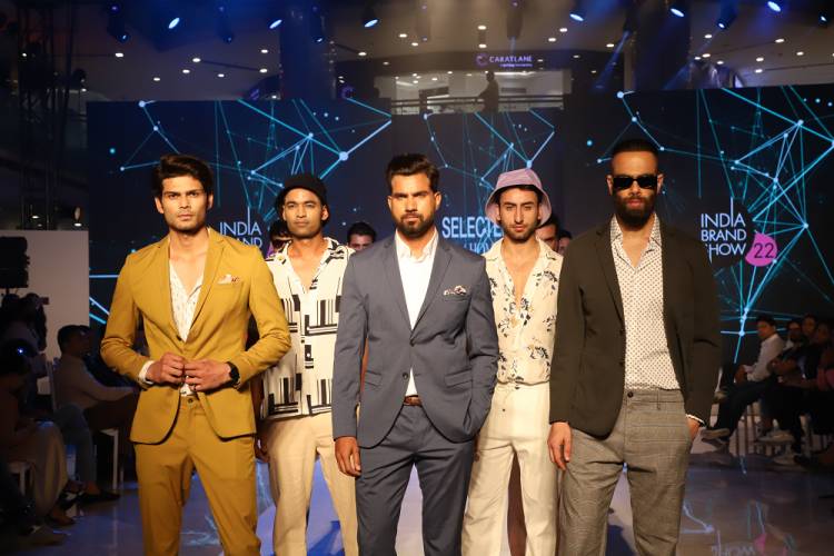 LUXURY APPAREL BRANDS SHOWCASE THEIR COLLECTIONS AT INDIA FASHION FORUM 2022