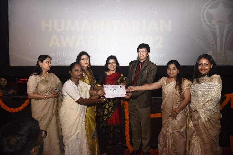 Honourable Health Secretary, Govt. of Tamil Nadu, Dr.J.Radhakrishnan (IAS) felicitates the winners of 'HUMANITARIAN AWARDS 2022’ in the presence of RCC DIVA FOUNDATION & Apsara Reddy at PVR Cinemas, Express Avenue Mall