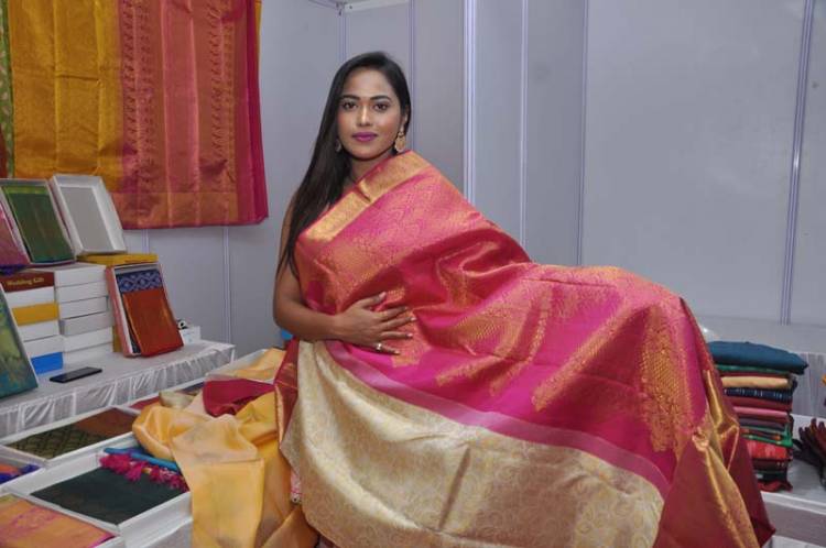 CCIC PRESENTS 14 DAY HANDLOOM EXPO 2022 AT  WHITE HOUSE