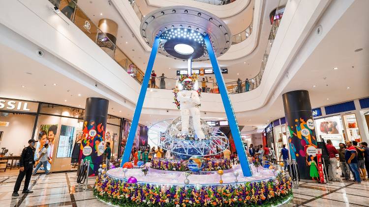 Embark on a magical journey with Astronauts in outer space at Phoenix Marketcity this summer!