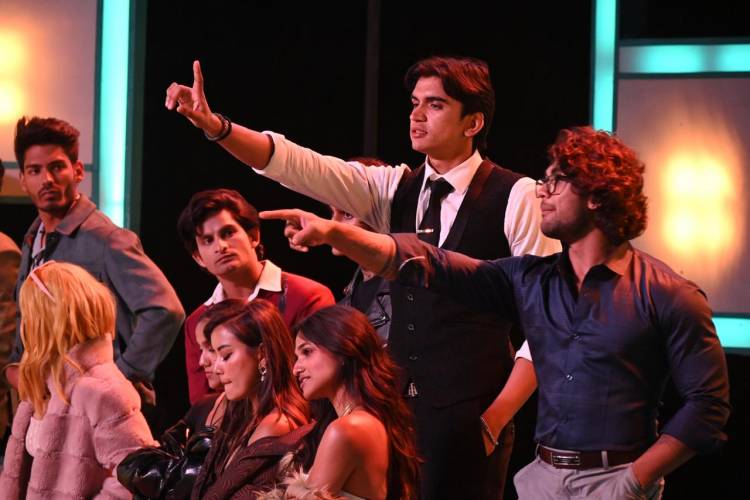 Twits, Drama and betrayals prevail in the latest episodes of MTV Splitsvilla X5: ExSqueeze Me Please with Uorfi’s secret challenges!