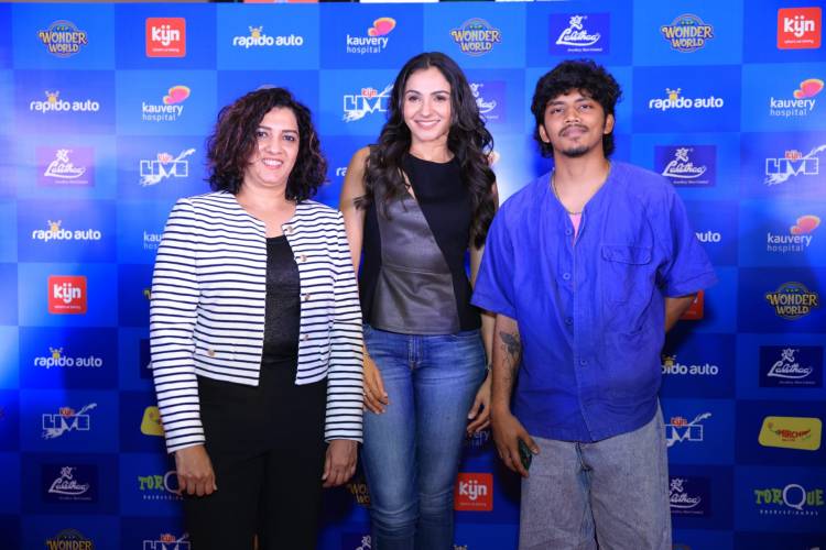 KYN LIVE HOSTS AN EXCLUSIVE MEET & GREET AT PHOENIX MARKETCITY