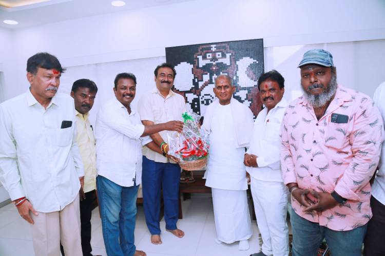 "'சிம்பொனி' சாதித்த  'இசைஞானி' இளையராஜாவுக்கு ., சினிமா பத்திரிகையாளர் சங்கம் கௌரவம் !!"