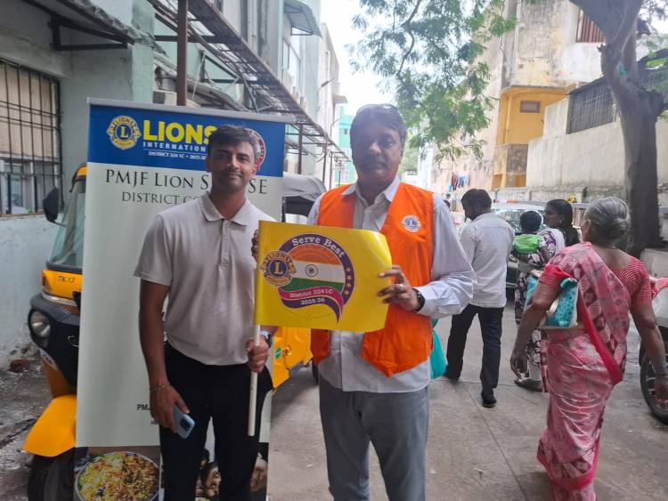 HUNGER PROJECT ingurated by MJF Ln S.Ganesh  kumar and food sponcered by Ln.Baleswar from LC EDEN, 200 caretakers got benefited.