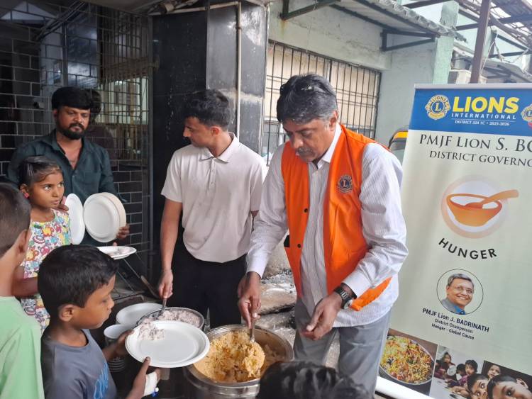 HUNGER PROJECT ingurated by MJF Ln S.Ganesh  kumar and food sponcered by Ln.Baleswar from LC EDEN, 200 caretakers got benefited.