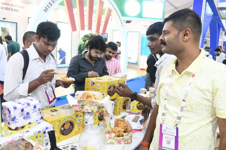Bihar Pavilion Draws Huge Crowd at World Food India 2025