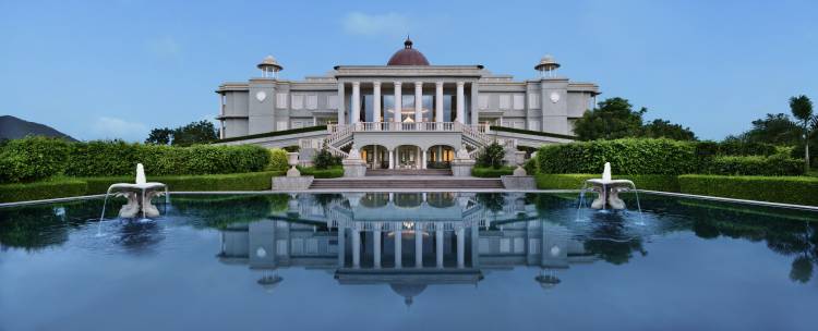 An Island of Dreams – Celebrate the Season of Enchantment at Raffles Udaipur