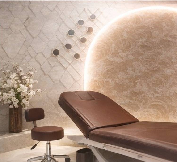 Valentine’s Special: A Complete Wellness & Skin Revival for the Perfect Glow