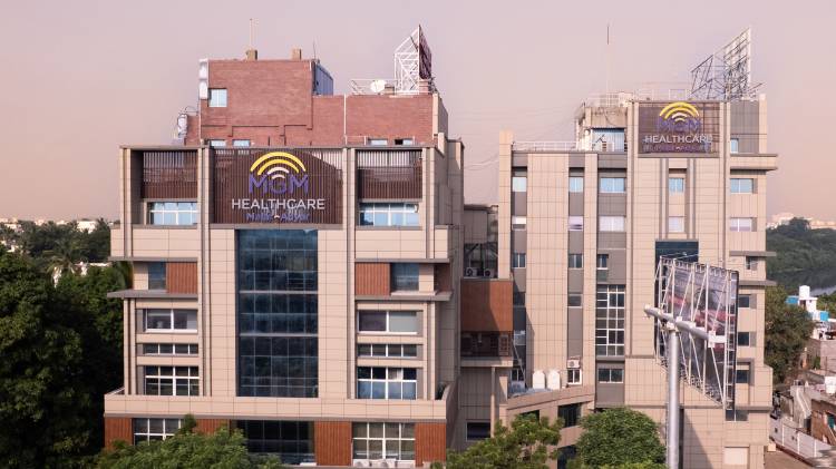 MGM Healthcare Malar Adyar Performs City’s First Multi-Level Pinhole Spine Fusion on 75-Year-Old