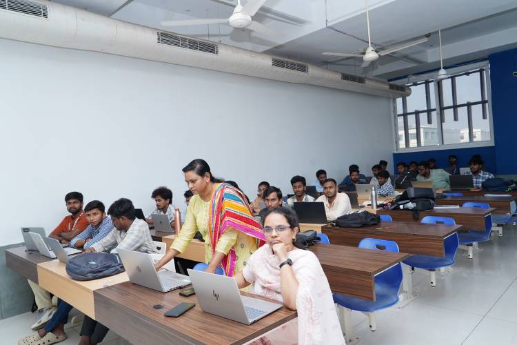 KL Deemed to be University Conducts Industry-Evaluated Skill Palaver Hackathon