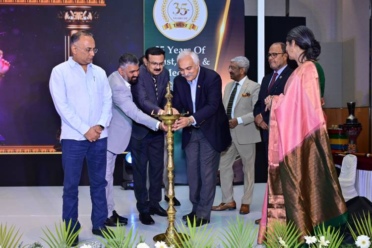 Fortis Hospital Cunningham Road Marks 35 Years with 35-Hour Mega CPR Marathon and Community Health Initiatives