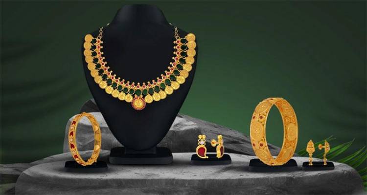 தங்கம் விலை குறைந்தது – ஒரு சவரன் ரூ.1,04,000 க்கு விற்பனை