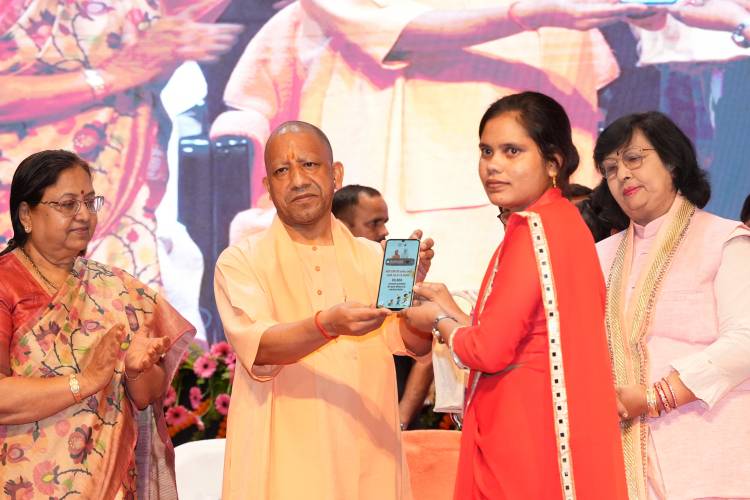 LAVA PARTNERS WITH UTTAR PRADESH GOVERNMENT TO DIGITALLY EMPOWER 20,941 ANGANWADI WORKERS