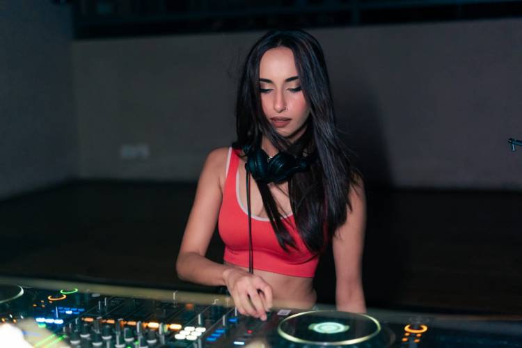 Hyatt Regency Chennai Brings Acclaimed DJ Novna to 365 AS in Collaboration with Circle of Love